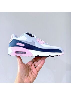 Nike Air Max 90 LTR Sneakers  Size 7Y/ Women 8.5